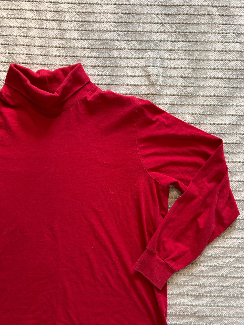 Vintage Red Turtle Neck - Picture 3 of 5
